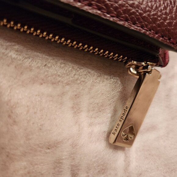 Kate Spade Wine Red Small Bifold Wallet EUC - Picture 2 of 5